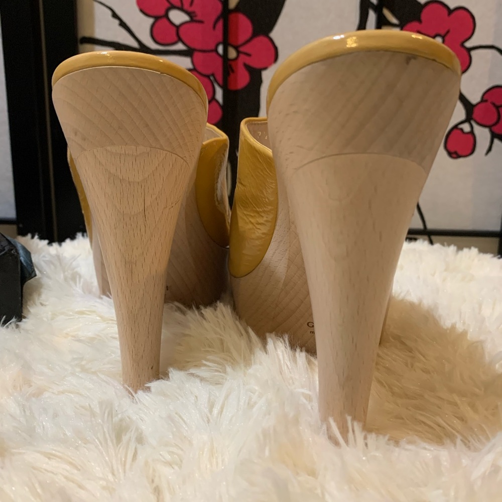 Gucci Hysteria clog sandal…UEC retail $698.00 - Picture 3 of 6